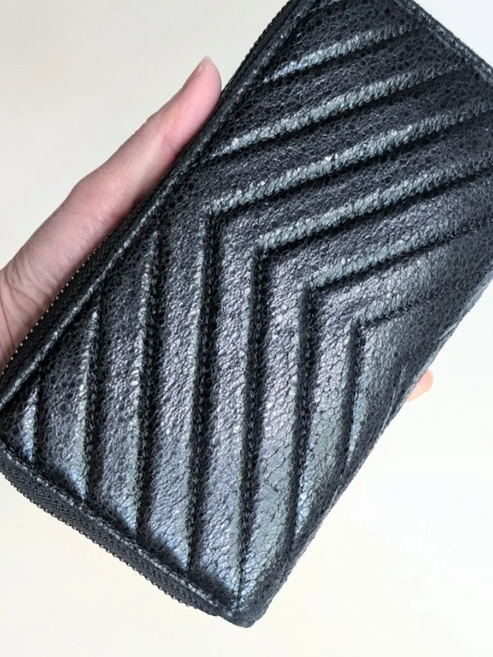 Black Victoria’s Secret Patent Crackled Leather Wallet - Picture 11 of 15